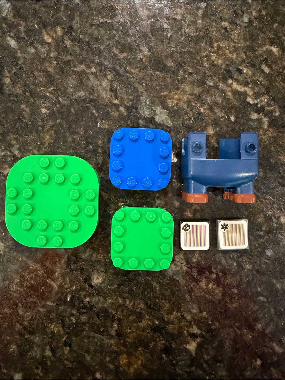 LEGO Super Mario Interactive Sets - Extra Pieces - Picture 1 of 7
